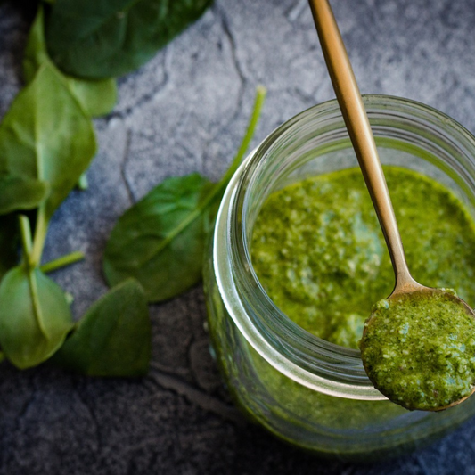 Faites votre propre sauce pesto!